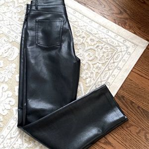 Aritzia pants size 8